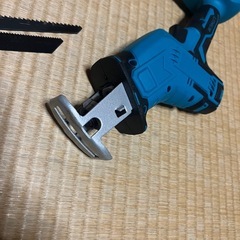 充電式 レシプロソー 電動のこぎり 無段変速 替刃 ストローク 金属 切断 多目的用 18V マキタ 互換　金工/木工切断の画像
