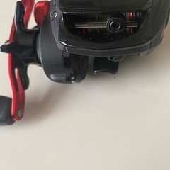 アブガルシア　ベイトリール右の画像