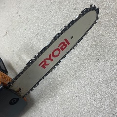 RYOBI チェーンソーの画像