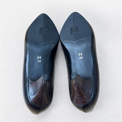 DAKS ダックス パンプス 黒 シンプル36 EE ポインテッドトゥの画像