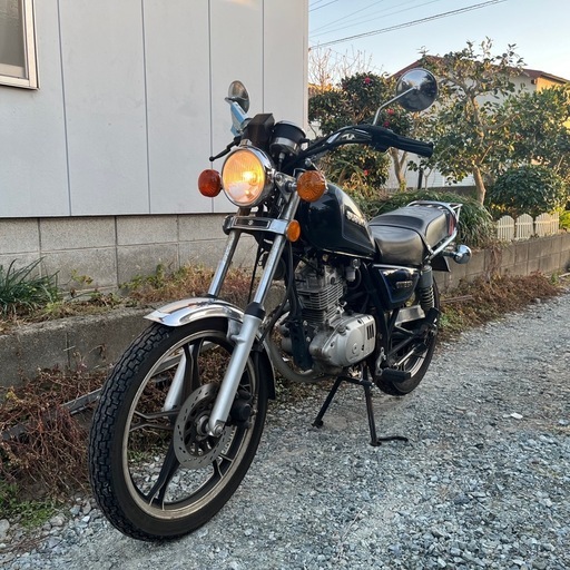 バイク GN125H