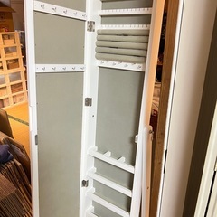 15日まで!!!ニトリアクセサリー収納ミラーの画像