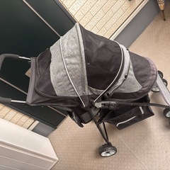 小型犬用折りたたみ式ペットバギーの画像