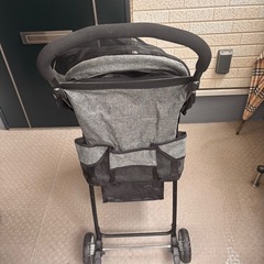 小型犬用折りたたみ式ペットバギーの画像