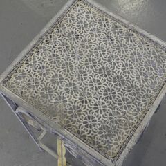 T-044 リサイクル品 スチール製 アンティーク調 花台 高さ60㎝の画像