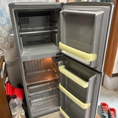 差し上げます小型冷凍冷蔵庫(National)の画像