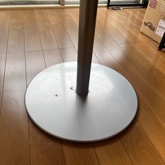 MAGNUS OLESEN ダイニングテーブルの画像