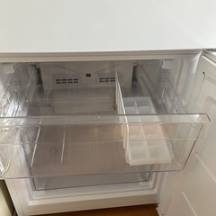 ビックカメラ 冷蔵庫 2024
年製ホワイト 121Lの画像