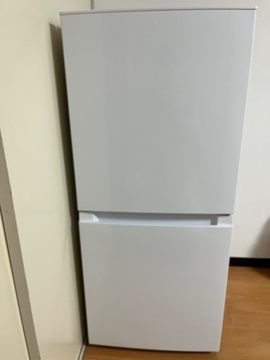 ビックカメラ 冷蔵庫 2024年製ホワイト 121L