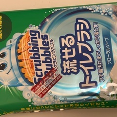 流せるトイレブラシ 本体&ブラシ(複数)の画像