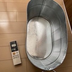 アルミの入れ物の画像