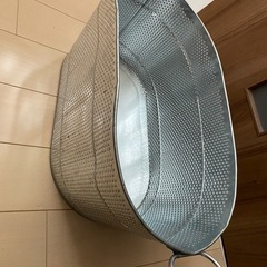 アルミの入れ物の画像