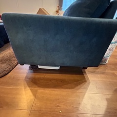 ベロア生地？ソファーの画像