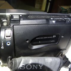 SONY DCR-TRV935　デジタルビデオカメラレコーダー　ハンディカム  ジャンク品の画像