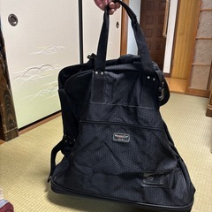 キャスター付きバックの画像