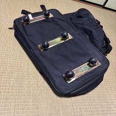 キャスター付きバックの画像