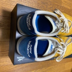 New Balance U220FG 27.5 イエロー　スニーカーの画像