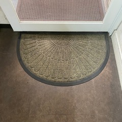 半円玄関マット　80×50センチの画像