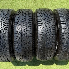 バリ山スタッドレス！プリウス、ヴォクシーなどにの画像