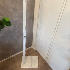 ダイソン掃除機建ての画像