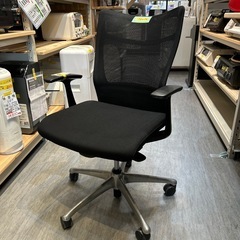 【デスクチェア】【オカムラ】クリーニング済み【管理番号1214】知