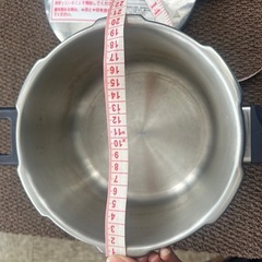 ステンレス圧力鍋 約20cmの画像