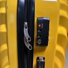 キャリーケースの画像