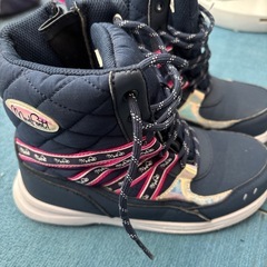 子供用ブーツ23センチの画像