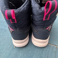 子供用ブーツ23センチの画像