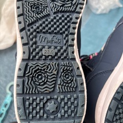 子供用ブーツ23センチの画像