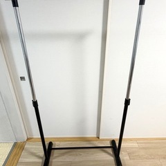 ハンガーラックの画像