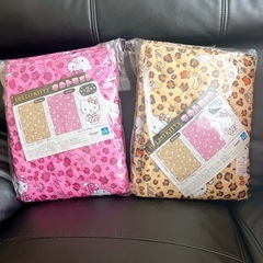 サンリオ　まとめ　ハローキティ　クロミ　クッション　ぬいぐるみ　日焼けキティ　キルトマットの画像