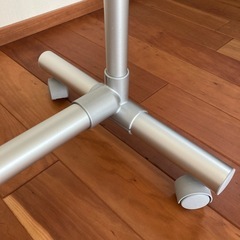 ハンガーラックの画像