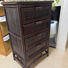 落ち着いた雰囲気の収納家具の画像