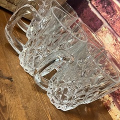 ガラスのコップの画像