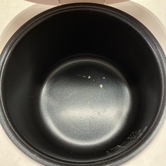 H2512-368 sinpuls マイコン式　4合炊飯器　年式不明　SP-RCMC4-WH 通電確認済み　キズ汚れ有りの画像