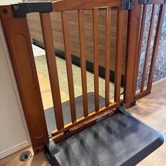 日本育児 ベビーゲート おくだけドアーズ　の画像