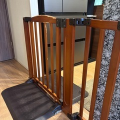 日本育児 ベビーゲート おくだけドアーズ　の画像