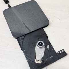 M【中古品】ポータブルDVDドライブ　I・O DATA DVRP-U8LK USB端子 外付け CD DVD 再生 録画 ドライブ 現状品の画像