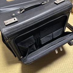 ビジネスバックの画像