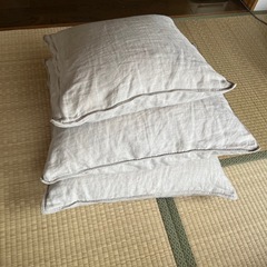 無印良品　クッション　カバー付き　3個セットの画像