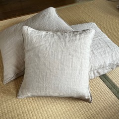 無印良品　クッション　カバー付き　3個セットの画像