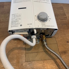 2022年製　リンナイ　瞬間湯沸かし器　都市ガス用　RUS-V51XTAの画像