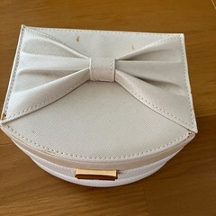 ジュエリーケースの画像