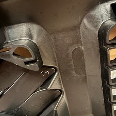 【直接お取引限定】ジムニーシエラ JB74W 純正フロントグリルの画像