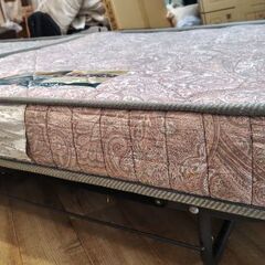 折りたたみベッド お譲りします【取りに来られる方限定】の画像