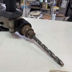 新ダイワ×BLACK&DECKER　プロフェッショナル　13㎜　振動ドリル　507030　470W　shindaiwa　ブラック&デッカー　電動工具　現場　作業　DIY　チャック・ハンドル付属　稼働確認済　中古　③の画像