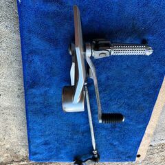 ◆ 2014年　MT-09 純正 フロントステップ 左右セットの画像