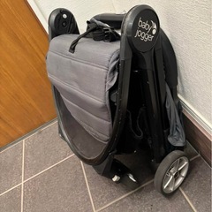 【取引中】baby jogger 折りたたみ式ベビーカー グレーの画像