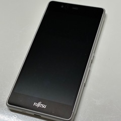【取引中】SIMフリー 富士通 arrows M03 5インチ ホワイト　美品 本体のみ スマホ Android6.0の画像
